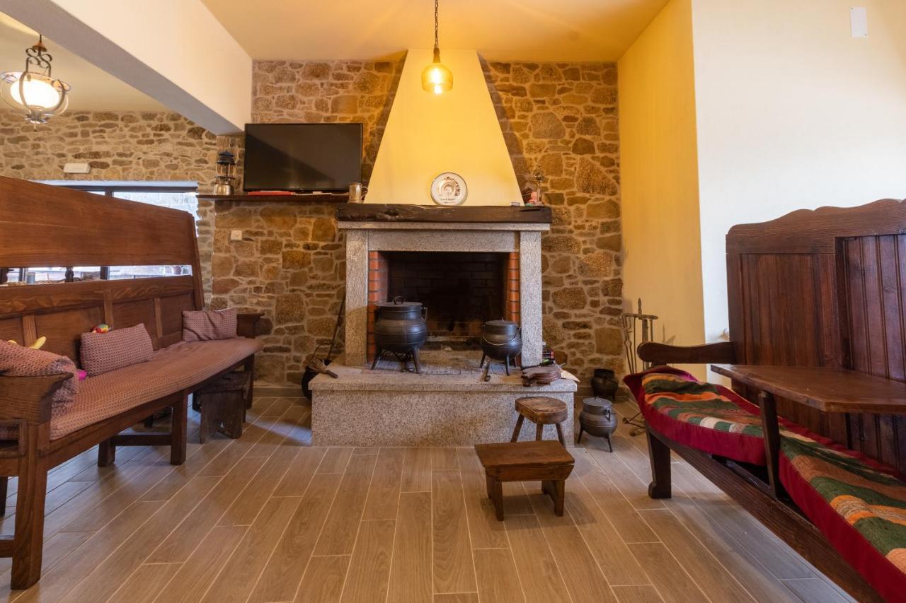 Casa D'Augusta - Agroturismo Miranda do Douro Dış mekan fotoğraf